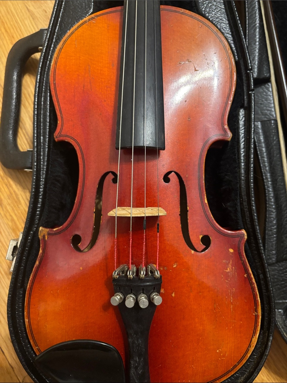 Youth  Violin with Case and Bow - Orange-Brown Finish - Picture 2 of 3